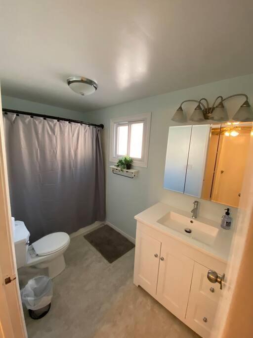 Kingston Comfort Hub Экстерьер фото